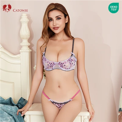 Llenceria morada sexy